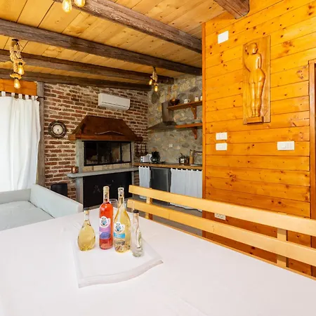 Wine Garden House Holiday home Grizane-Belgrad