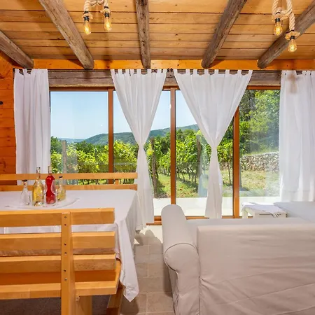 Wine Garden House Holiday home *