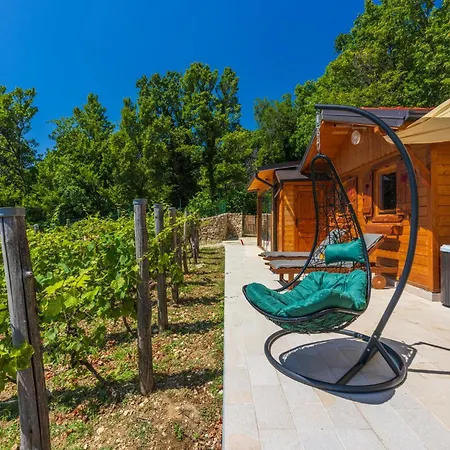 Holiday home Wine Garden House *