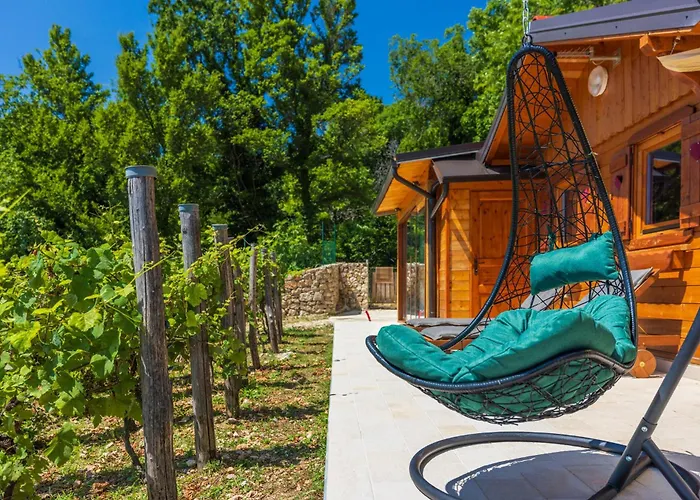 Wine Garden House Ferienhaus *