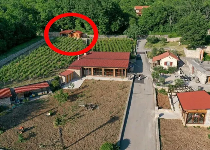 Wine Garden House *
