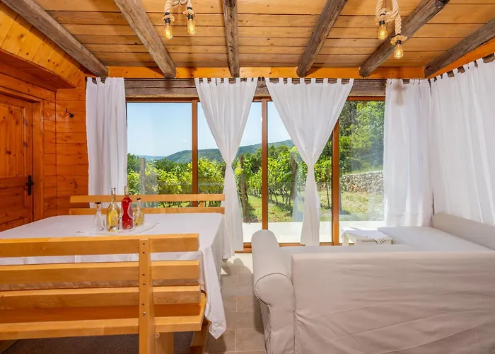 Wine Garden House Case de vacanță *