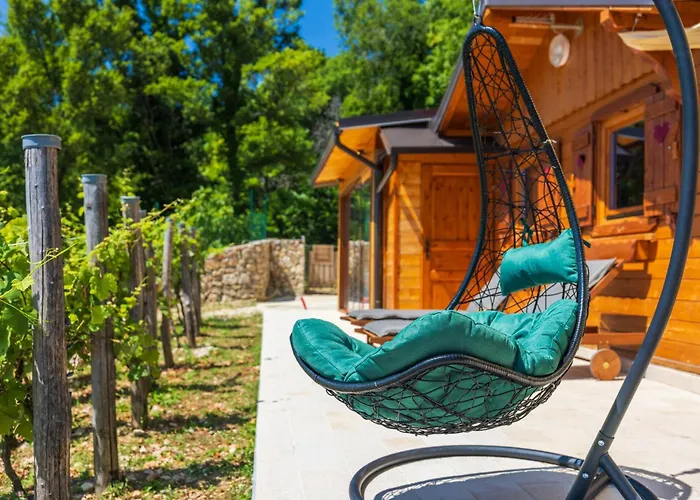 Wine Garden House *