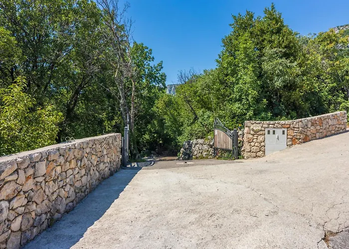 Wine Garden House Case de vacanță *